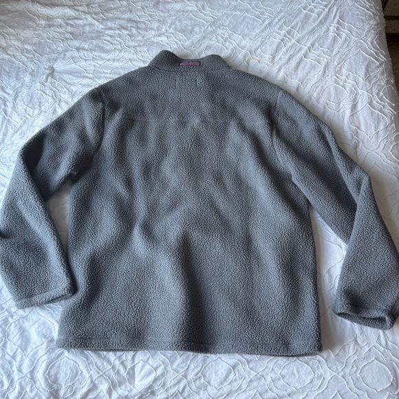 Vineyard Vines Gray Fleece with Red Trim Zipper Quarter Zip - Picture 8 of 8
